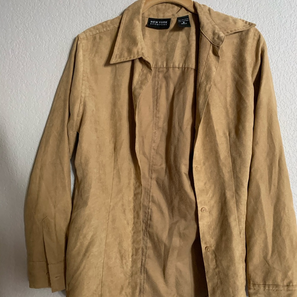 NY&C button down shirt soft material